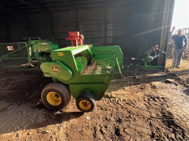 Image of John Deere 338 equipment image 1