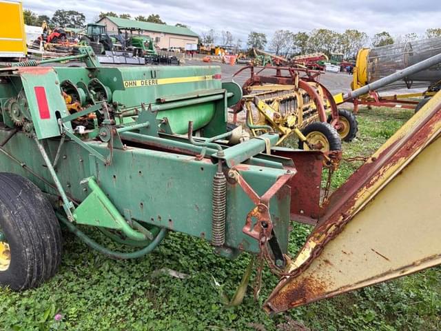 Image of John Deere 338 equipment image 4