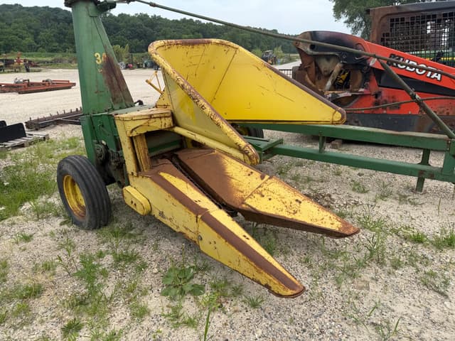 Image of John Deere 34 equipment image 2