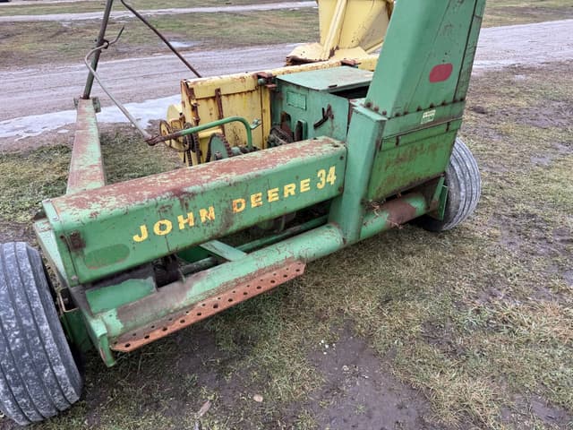 Image of John Deere 34 equipment image 4
