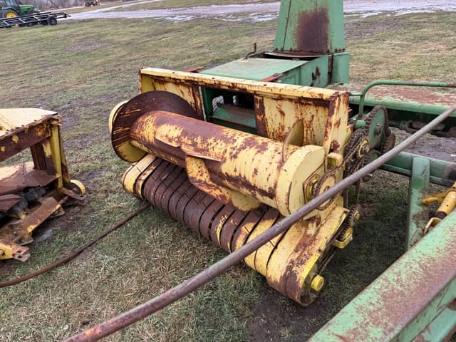 Image of John Deere 34 equipment image 2