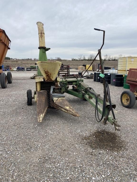 John Deere 34 Equipment Image0