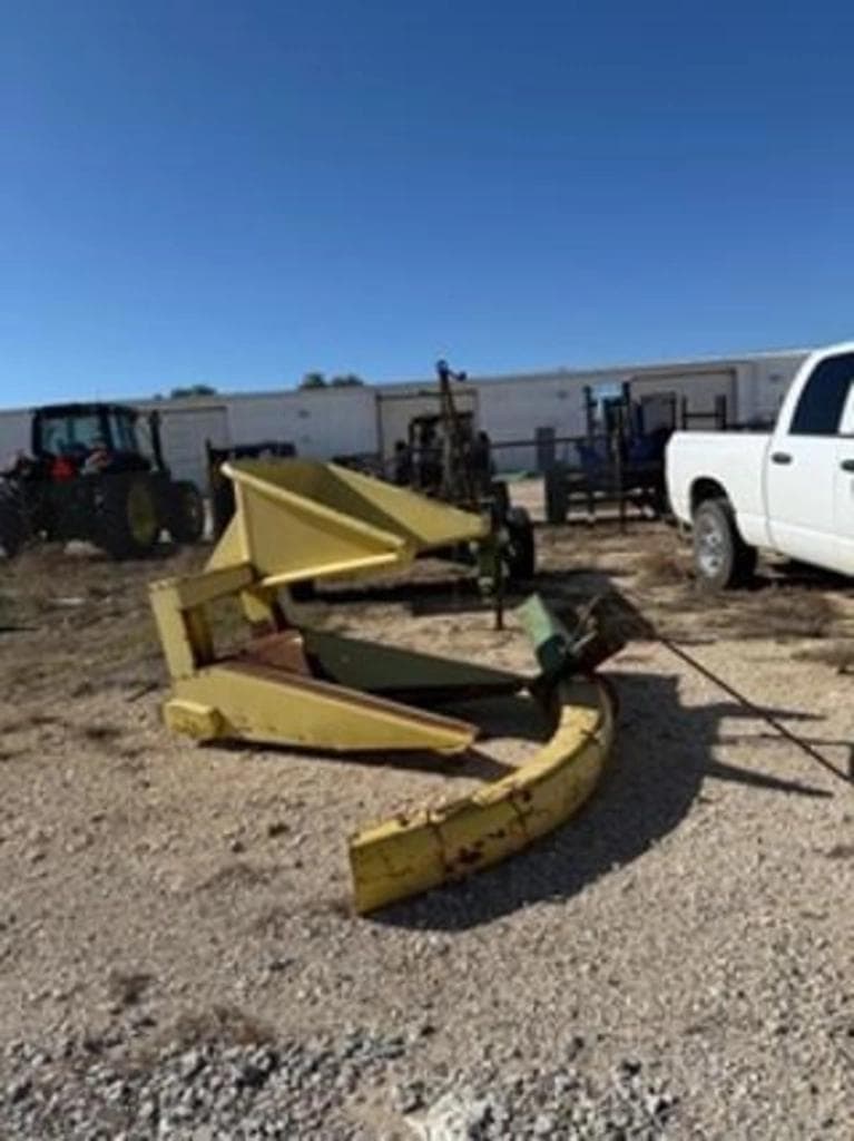 Image of John Deere 34 Image 1