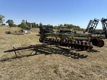 Main image John Deere 340