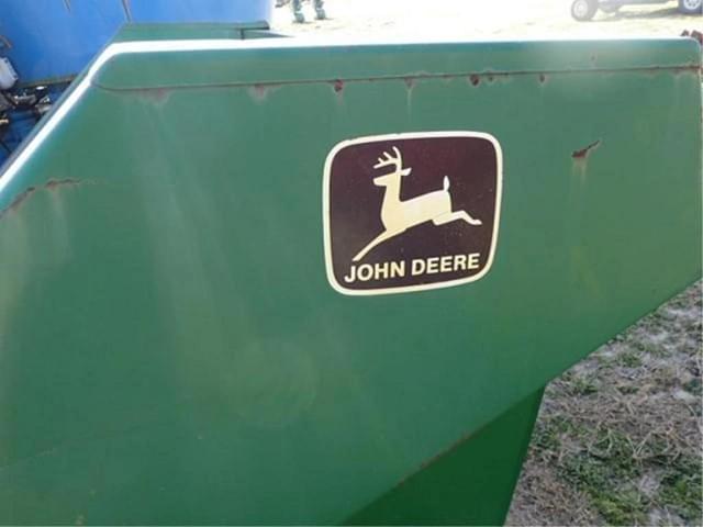 Image of John Deere 343 equipment image 2