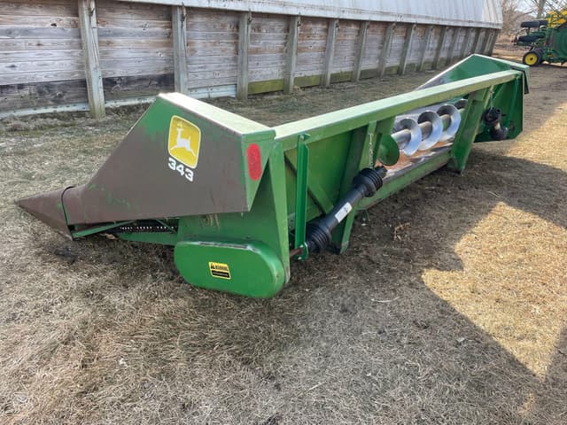 Image of John Deere 343 equipment image 2