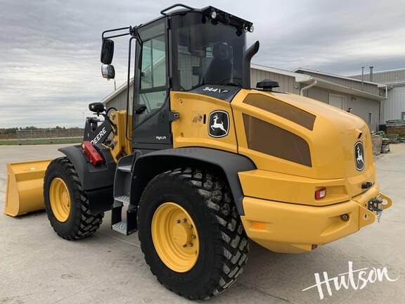 Image of John Deere 344P equipment image 3