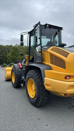Image of John Deere 344L equipment image 1