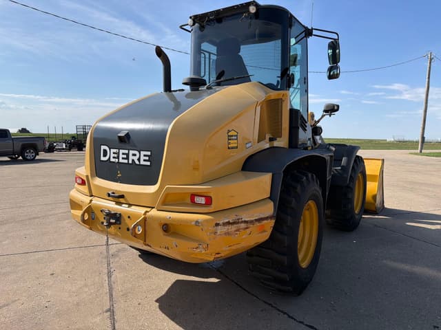Image of John Deere 344L equipment image 2