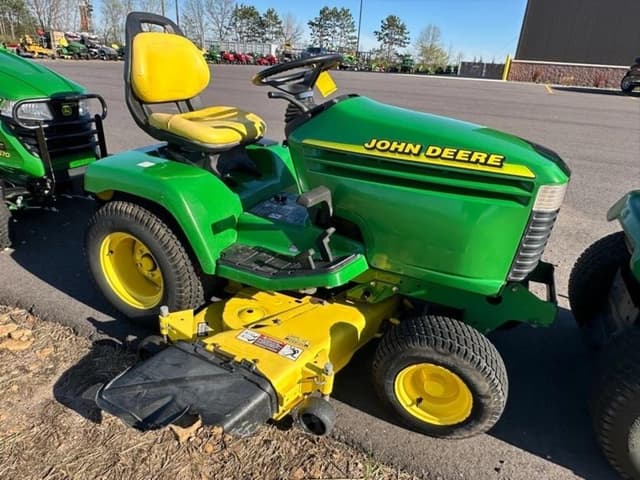 Image of John Deere 345 equipment image 3