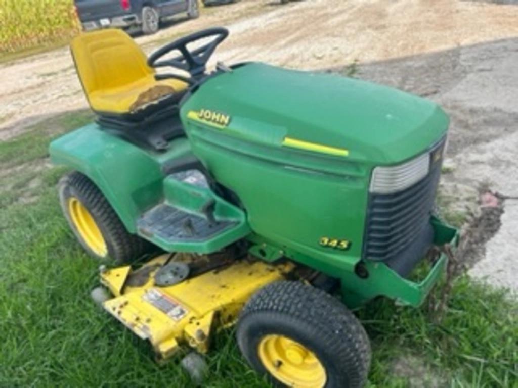 Image of John Deere 345 Image 1