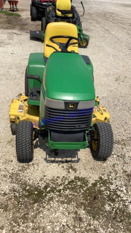 Image of John Deere 345 equipment image 3