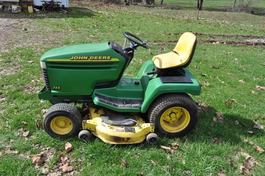 Image of John Deere 345 Primary image