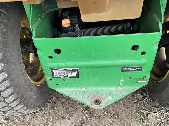 Image of John Deere 345 equipment image 4