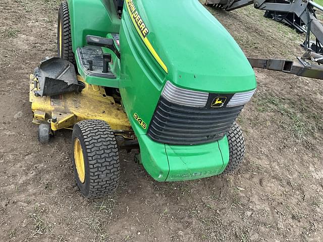 Image of John Deere 345 equipment image 2