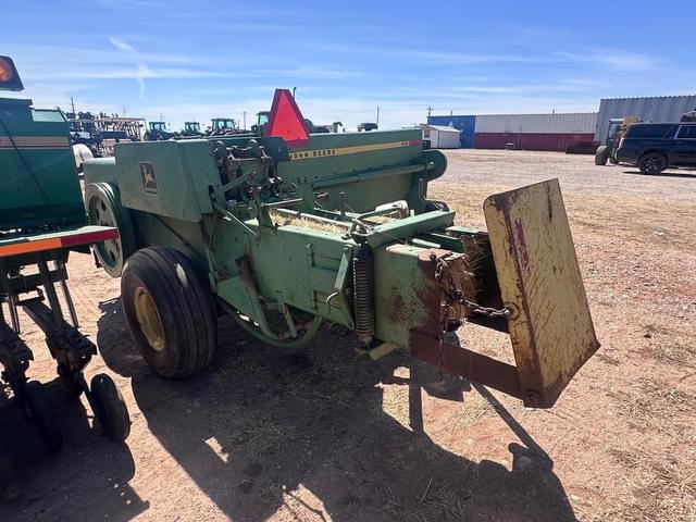 Image of John Deere 346 equipment image 4