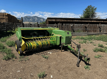 Main image John Deere 346