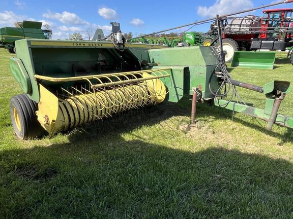 Image of John Deere 346 equipment image 2