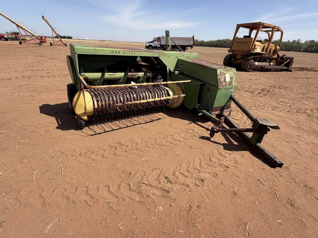 Image of John Deere 346 Primary image