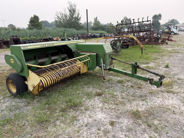 Image of John Deere 346 equipment image 1