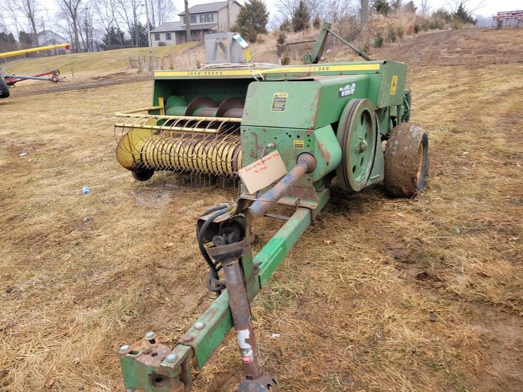 John Deere 346 Equipment Image0