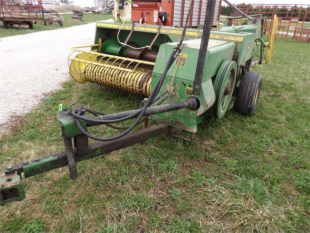 John Deere 346 Hay and Forage Balers - Square for Sale | Tractor Zoom