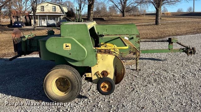 Image of John Deere 346 equipment image 3
