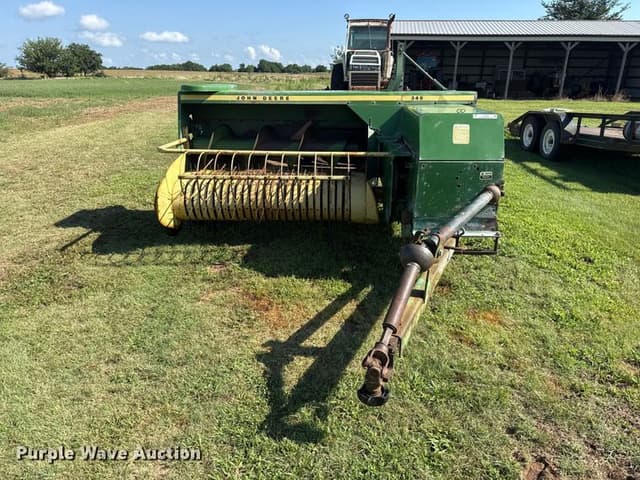Image of John Deere 346 equipment image 1
