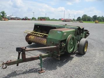Main image John Deere 346