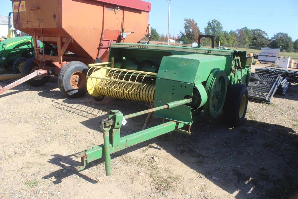 Image of John Deere 346 Image 0