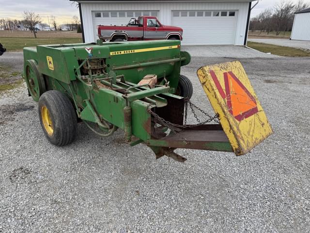 Image of John Deere 346 equipment image 2