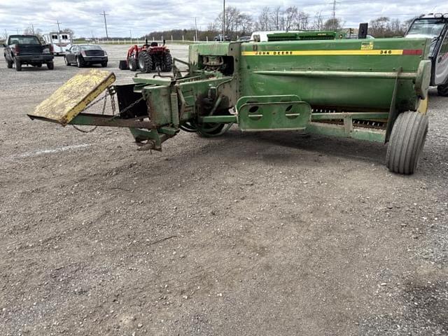 Image of John Deere 346 equipment image 2