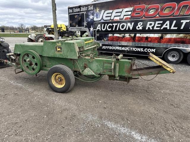 Image of John Deere 346 equipment image 1