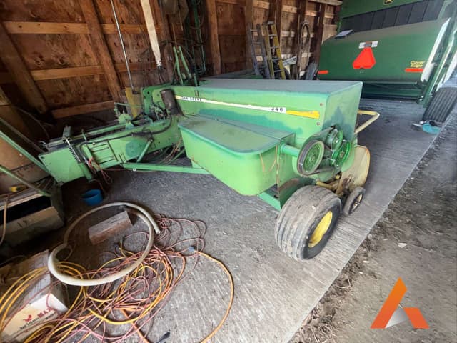 Image of John Deere 346 equipment image 3
