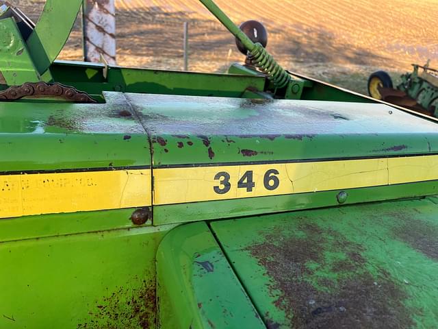 Image of John Deere 346 equipment image 1