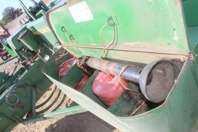 Image of John Deere 347 equipment image 4