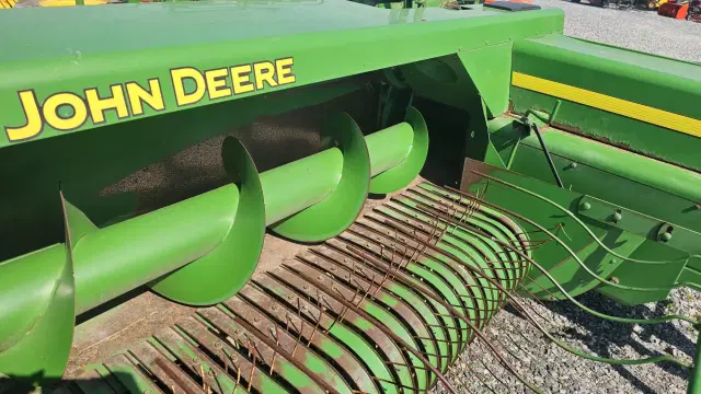 Image of John Deere 348 equipment image 3