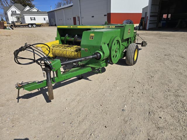 Image of John Deere 348 equipment image 2