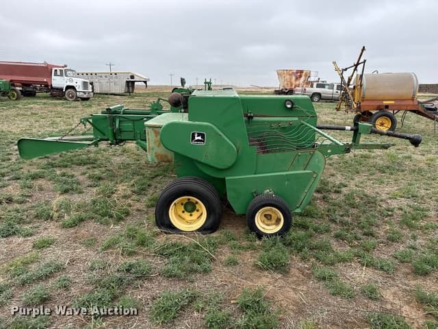 Image of John Deere 348 equipment image 3