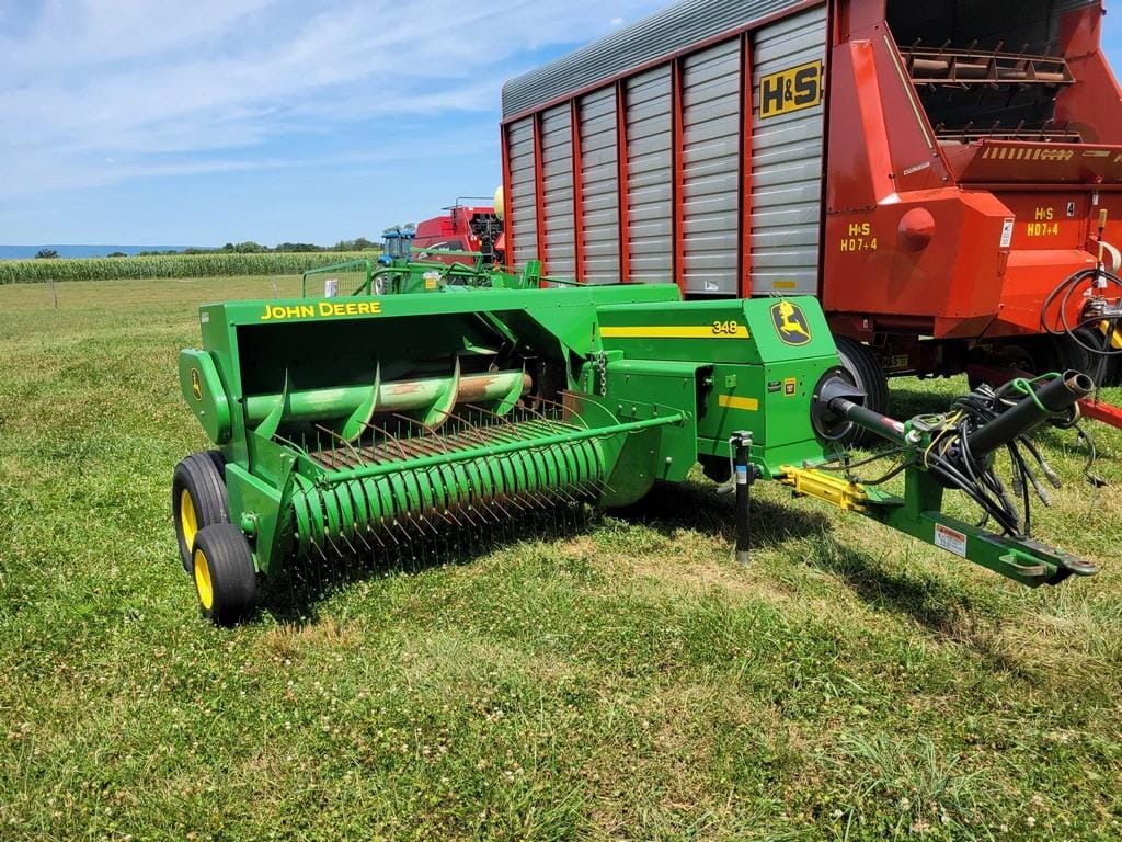 John Deere 348 Equipment Image0