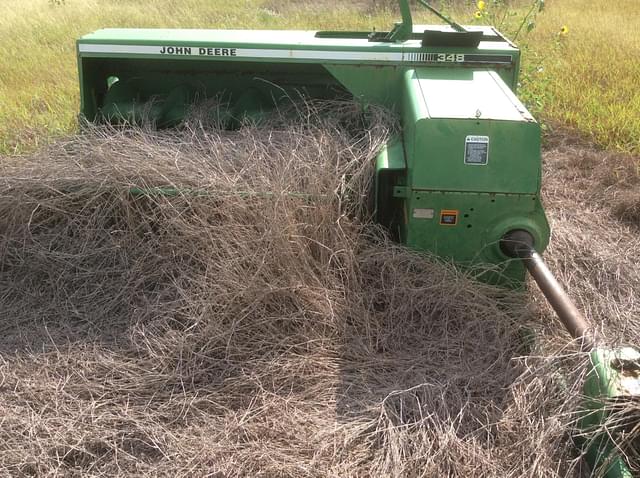 Image of John Deere 348 equipment image 4