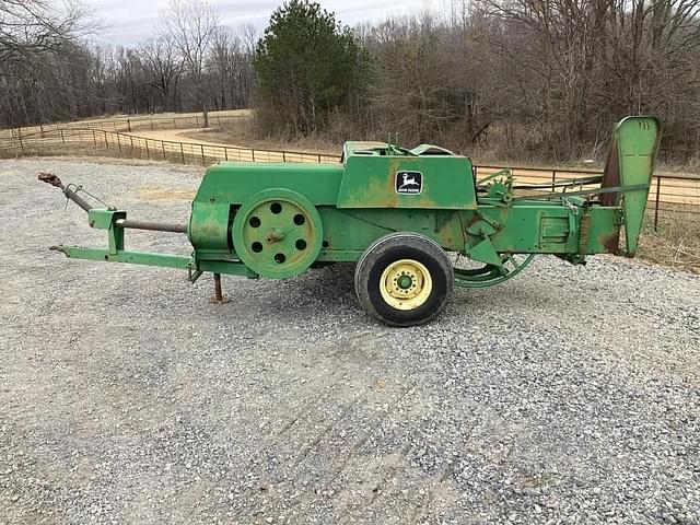 Image of John Deere 348 equipment image 2