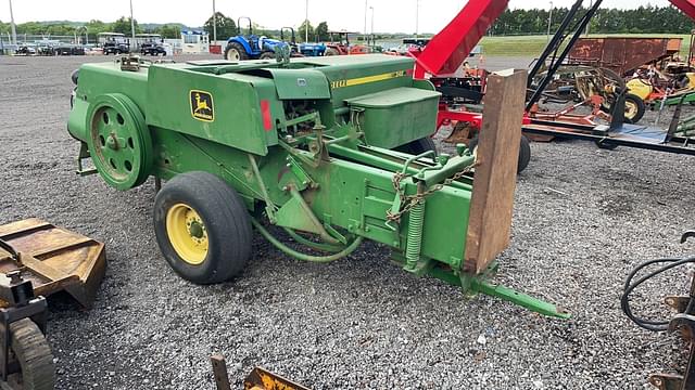 Image of John Deere 348 equipment image 4