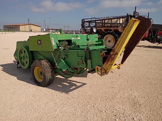 Image of John Deere 348 equipment image 1