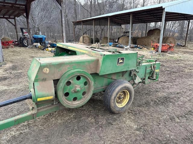 Image of John Deere 348 equipment image 1