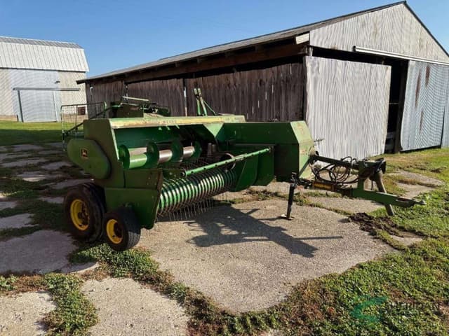 Image of John Deere 348 equipment image 1