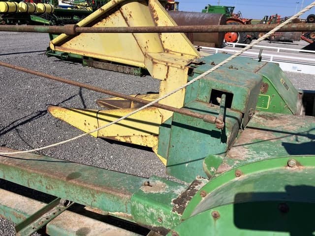 Image of John Deere 35 equipment image 2