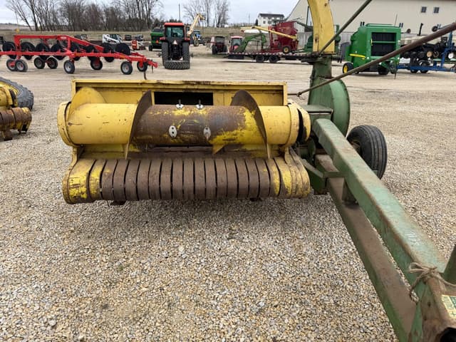 Image of John Deere 35 equipment image 2