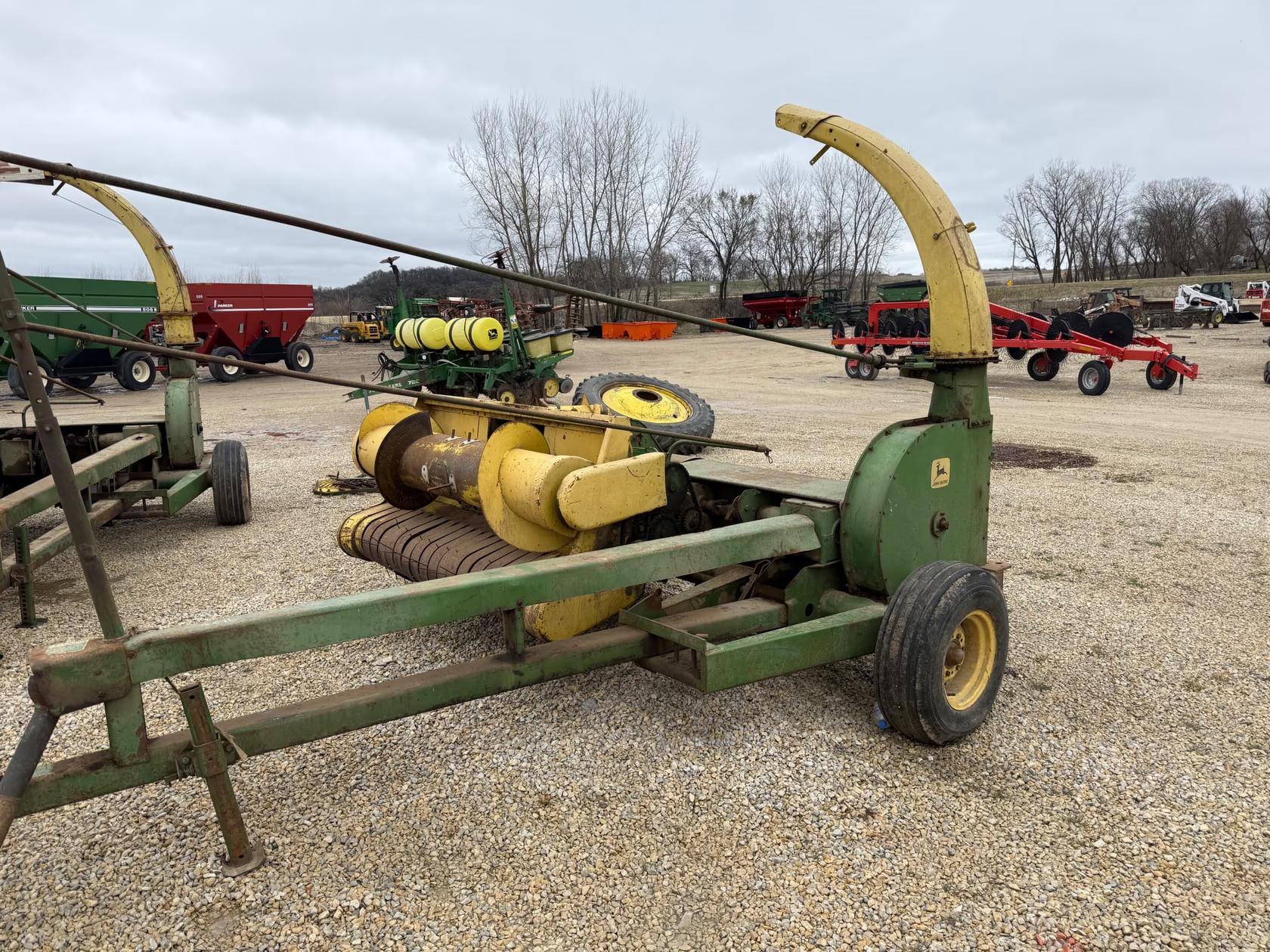 John Deere 35 Equipment Image0