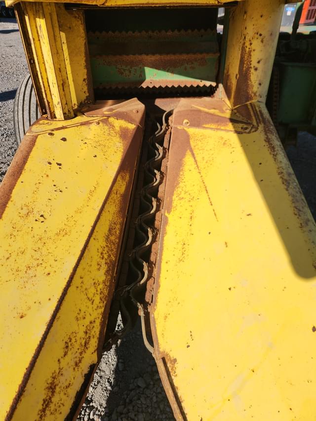 Image of John Deere 35 equipment image 4